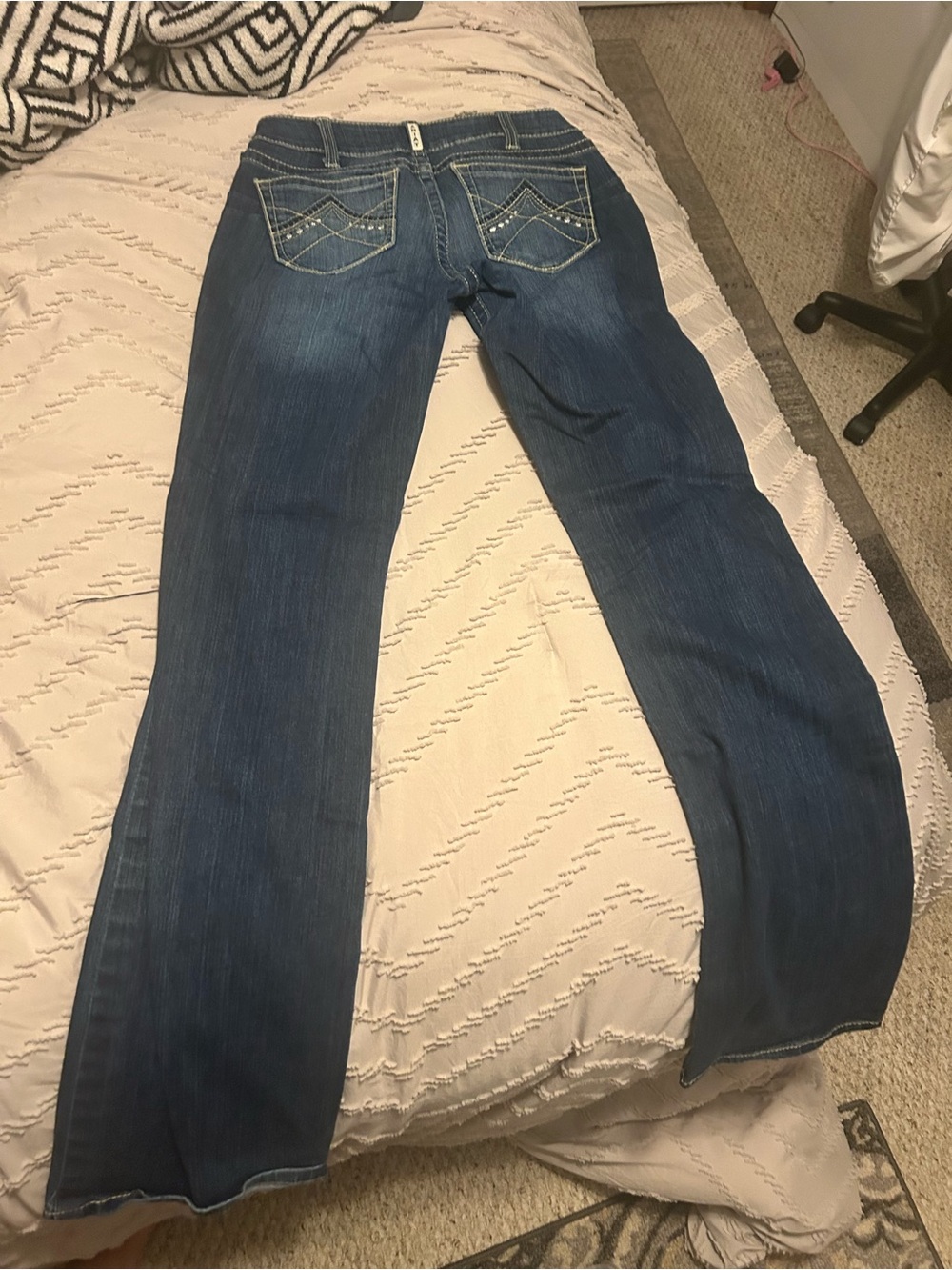 Ariat Men’s Bootcut Jeans - Dark Blue Wash - Picture 3 of 3